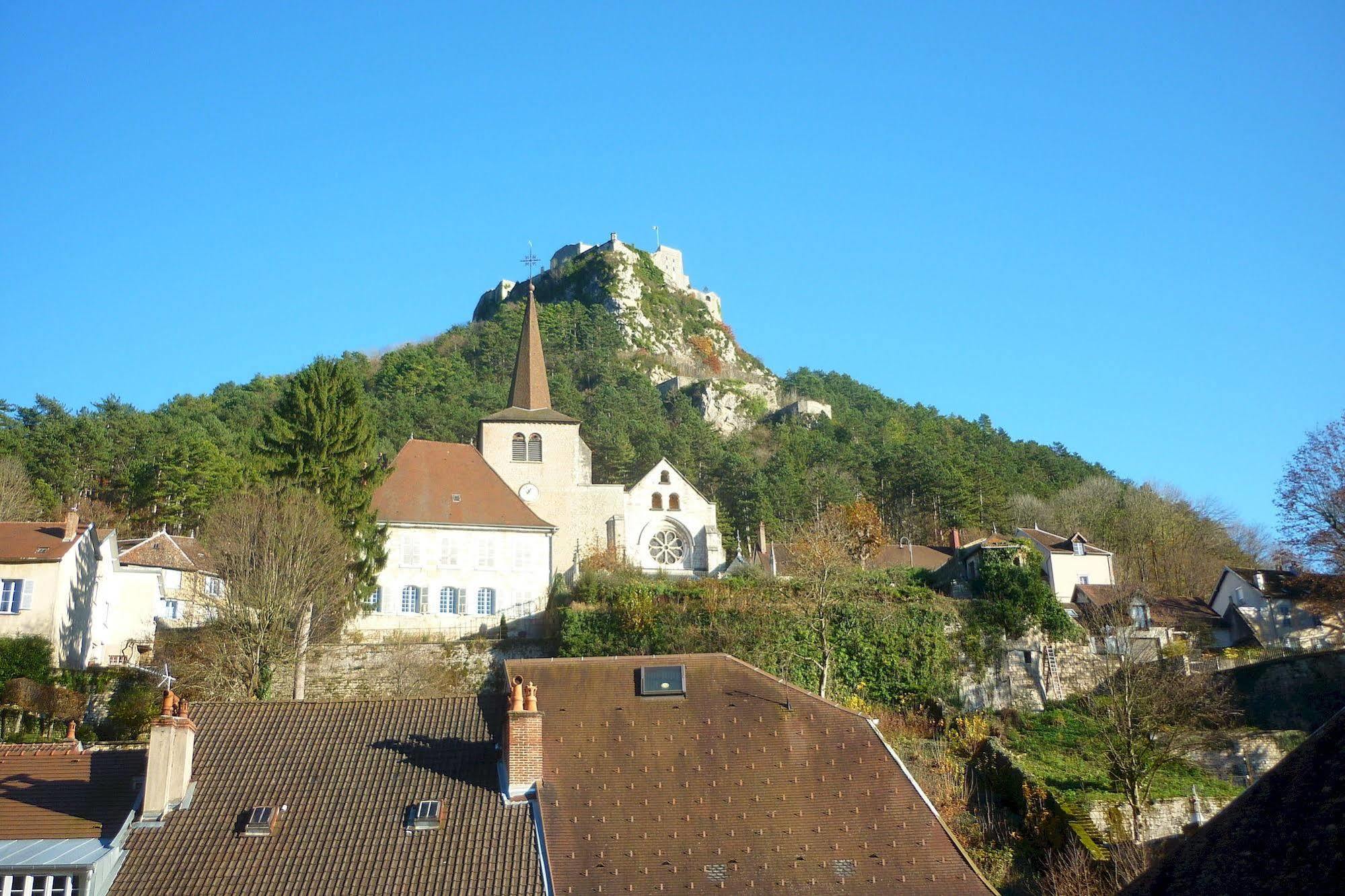 Logis Hotel Des Deux Forts Salins-les-Bains Bagian luar foto