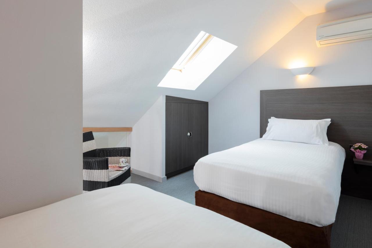 Logis Hotel Des Deux Forts Salins-les-Bains Bagian luar foto