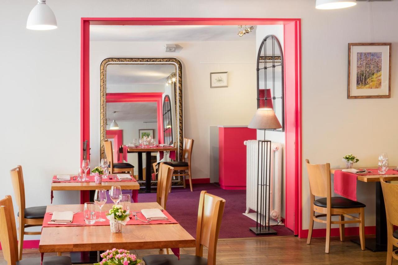 Logis Hotel Des Deux Forts Salins-les-Bains Bagian luar foto