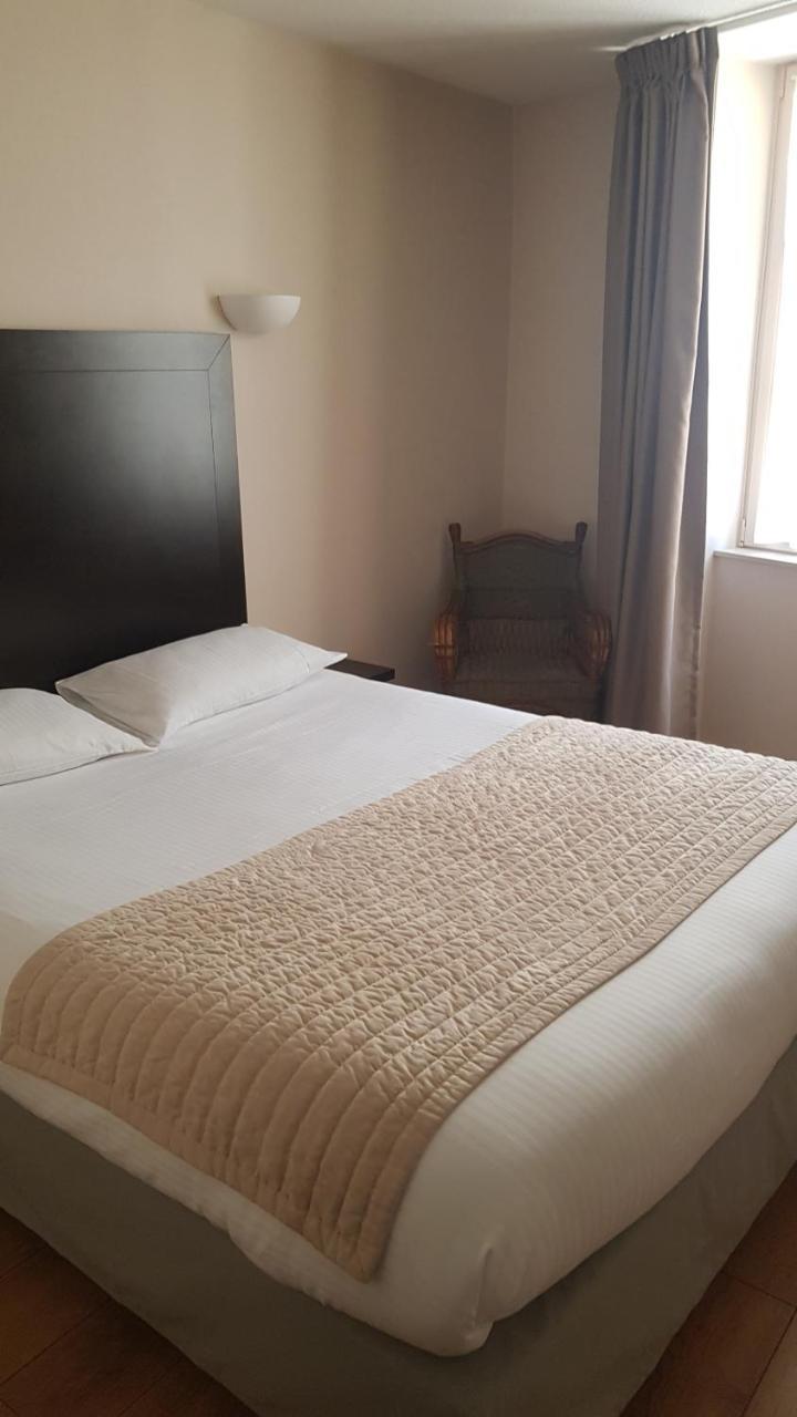 Logis Hotel Des Deux Forts Salins-les-Bains Bagian luar foto