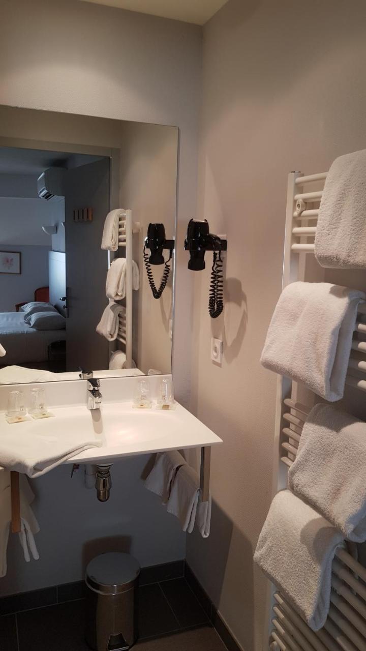 Logis Hotel Des Deux Forts Salins-les-Bains Bagian luar foto