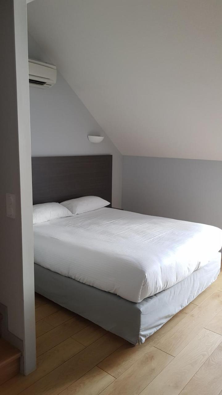 Logis Hotel Des Deux Forts Salins-les-Bains Bagian luar foto