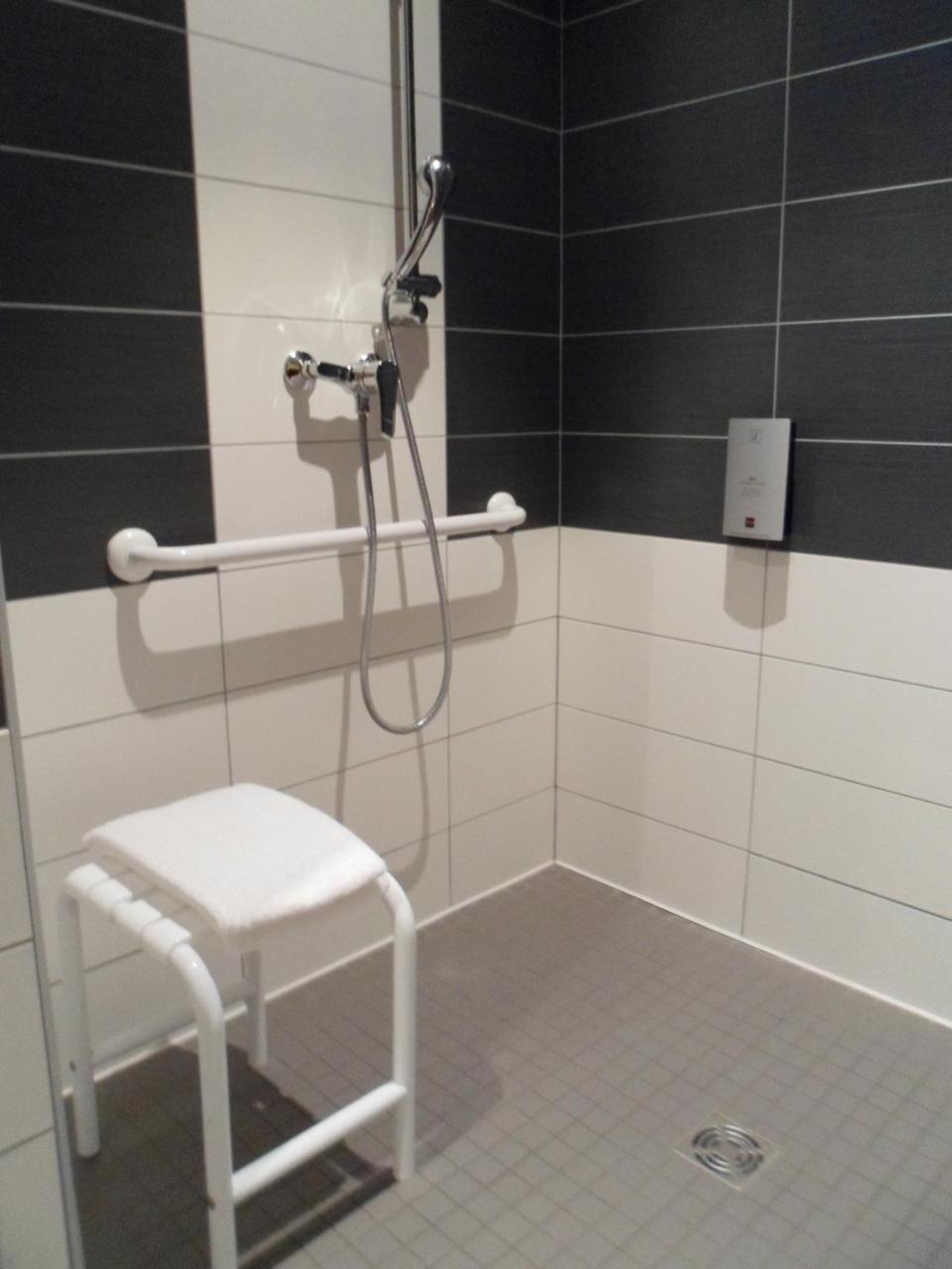 Logis Hotel Des Deux Forts Salins-les-Bains Bagian luar foto